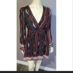 Elegant Black and Red Geometric Dress